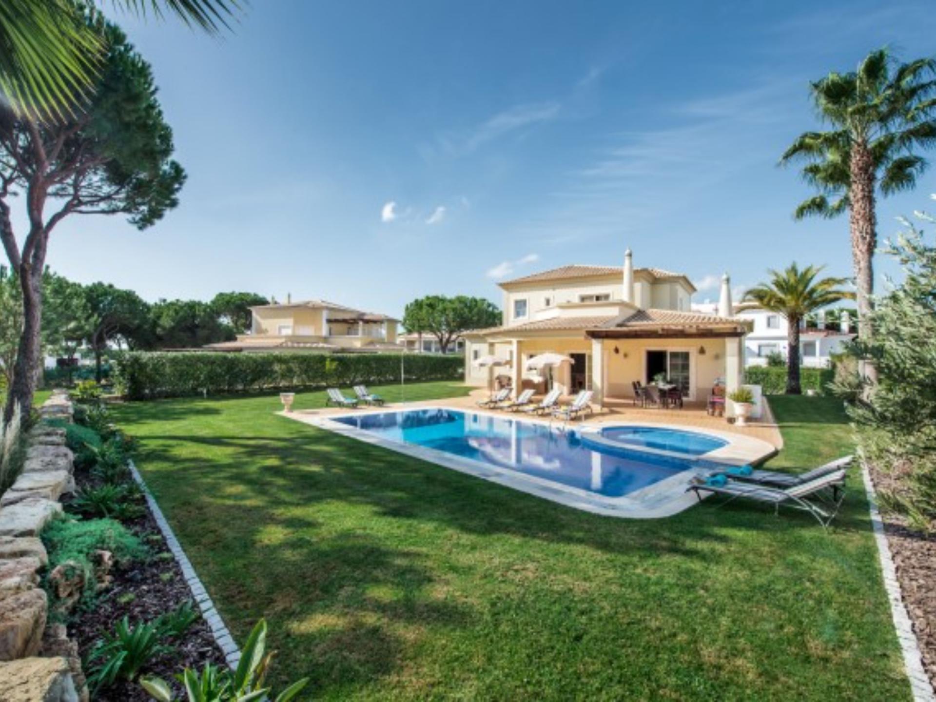 VILA SOL - Moradia de 4 Quartos em Vilamoura, Propriedade de Golfe
