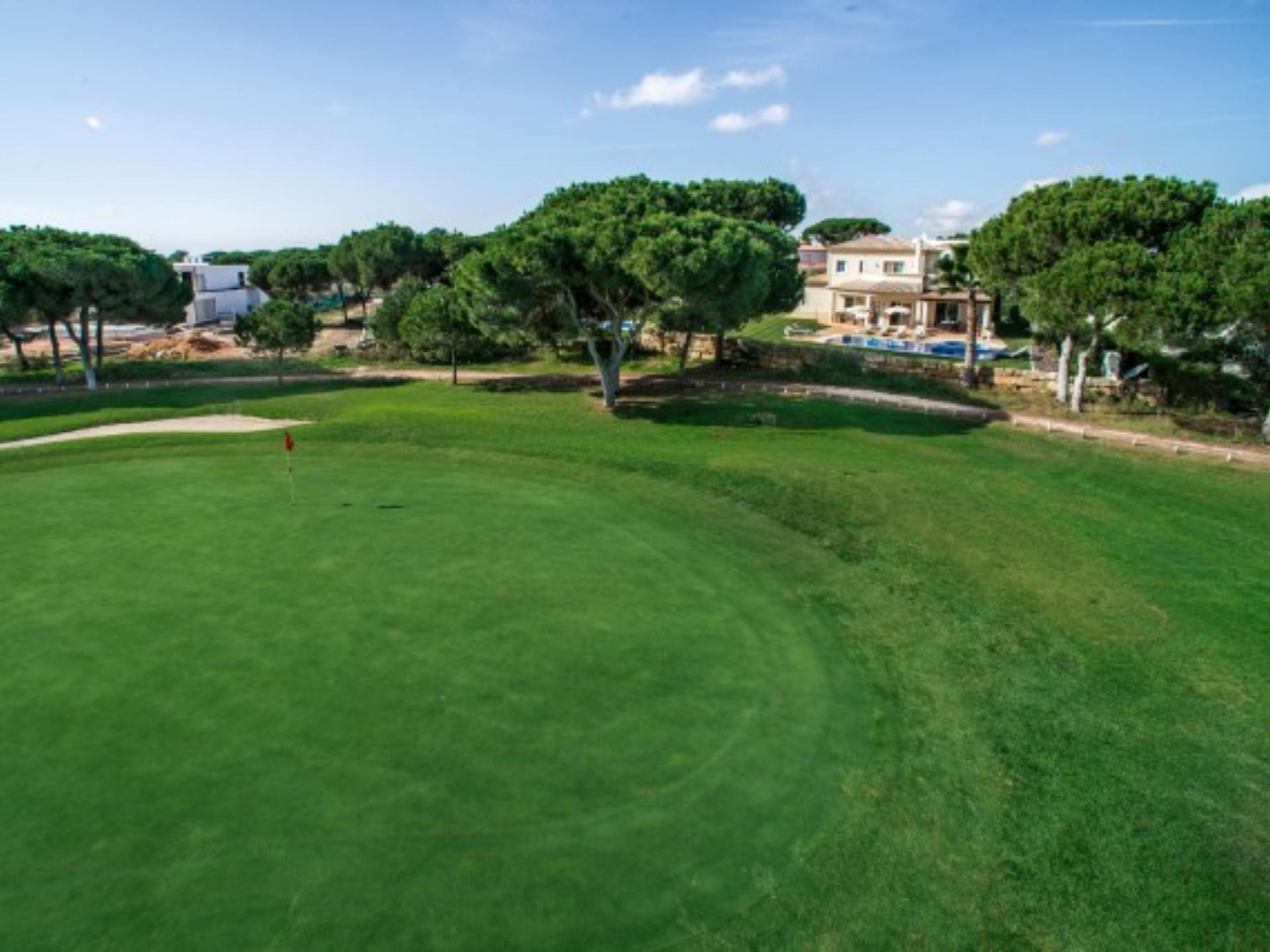 VILA SOL - Moradia de 4 Quartos em Vilamoura, Propriedade de Golfe