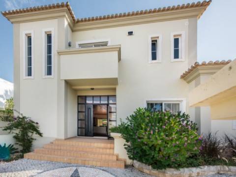VILA SOL - Moradia de 4 Quartos em Vilamoura, Propriedade de Golfe
