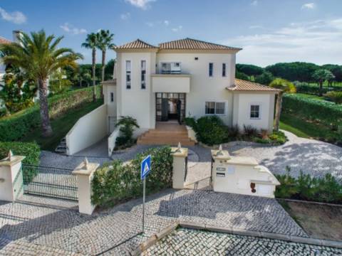 VILA SOL - Moradia de 4 Quartos em Vilamoura, Propriedade de Golfe