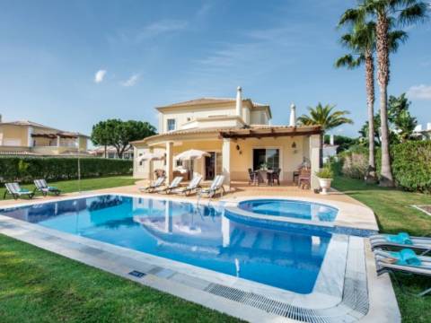 VILA SOL - Moradia de 4 Quartos em Vilamoura, Propriedade de Golfe