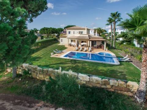 VILA SOL - Moradia de 4 Quartos em Vilamoura, Propriedade de Golfe