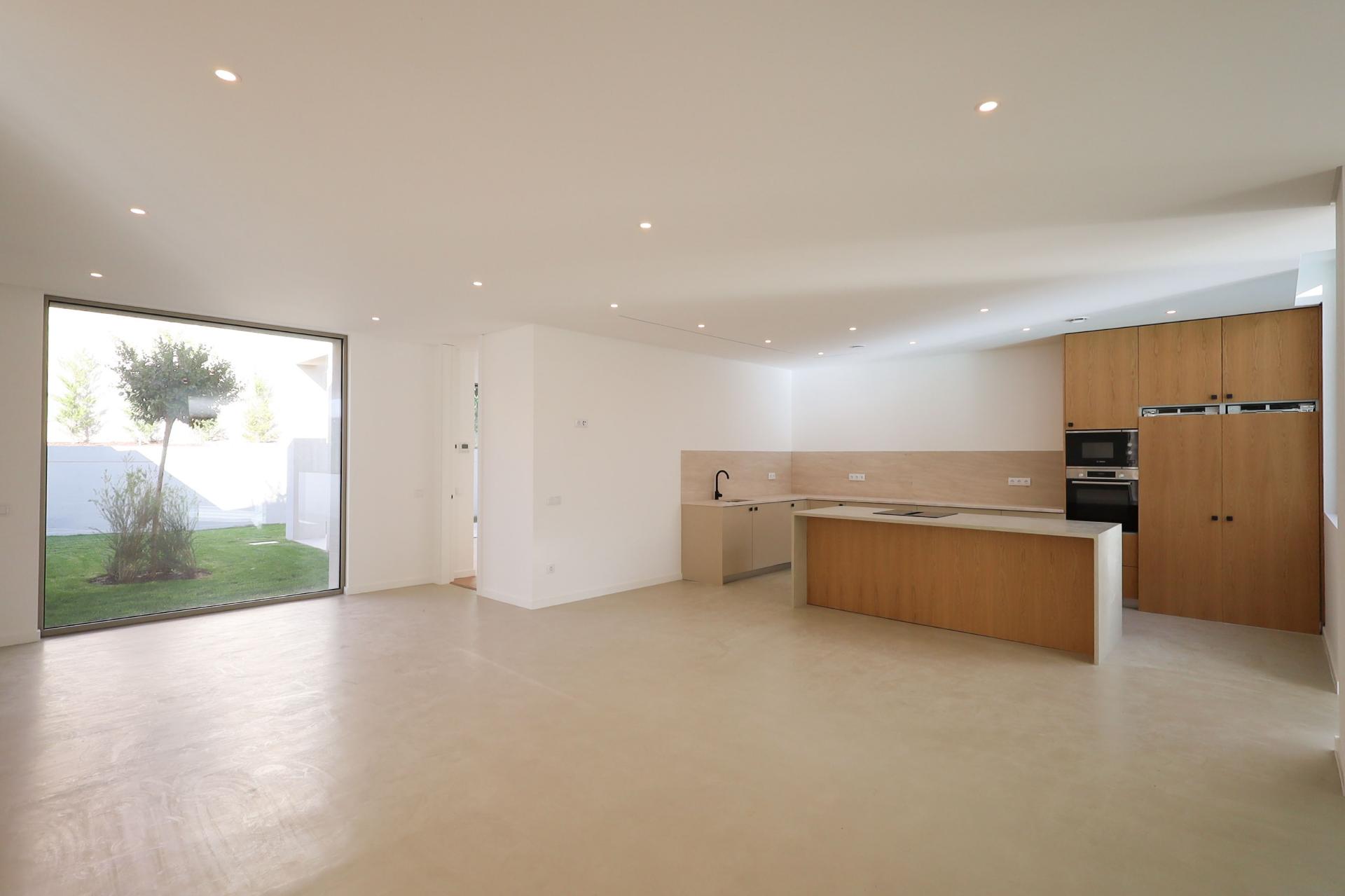 Almancil - Nova Moradia V4+1 Perto da Quinta do Lago