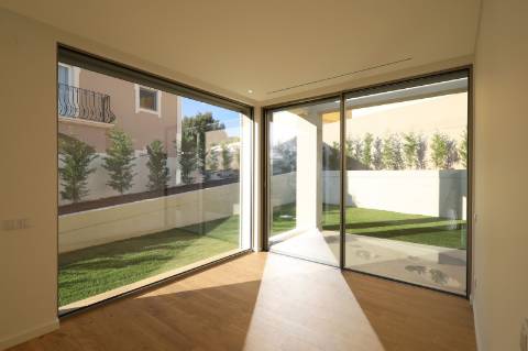 Almancil - Nova Moradia V4+1 Perto da Quinta do Lago