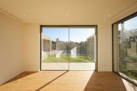 Almancil - Nova Moradia V4+1 Perto da Quinta do Lago