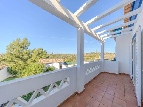 Ferragudo - Moradia em Banda com 3 quartos