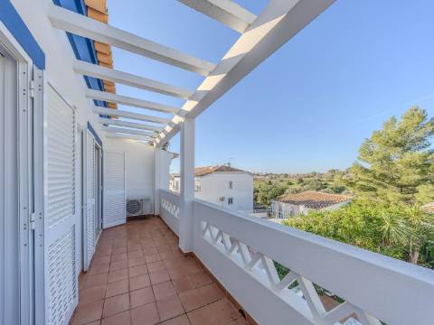 Ferragudo - Moradia em Banda com 3 quartos