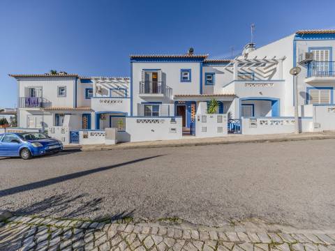 Ferragudo - Moradia em Banda com 3 quartos