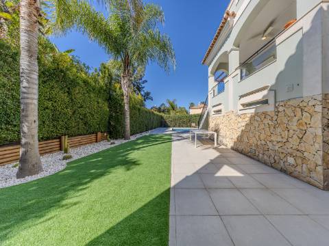 VALE FORMOSO - Exclusiva Moradia T4+1 no Condomínio 'The Crest'