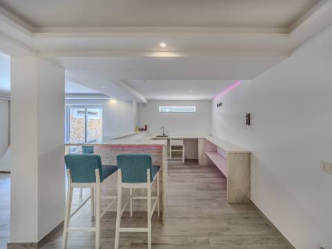 VALE FORMOSO - Exclusiva Moradia T4+1 no Condomínio 'The Crest'