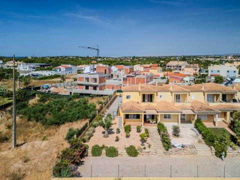TRIANGULO DOURADO - Moradia em condomínio privado, perto de Vale do Lobo