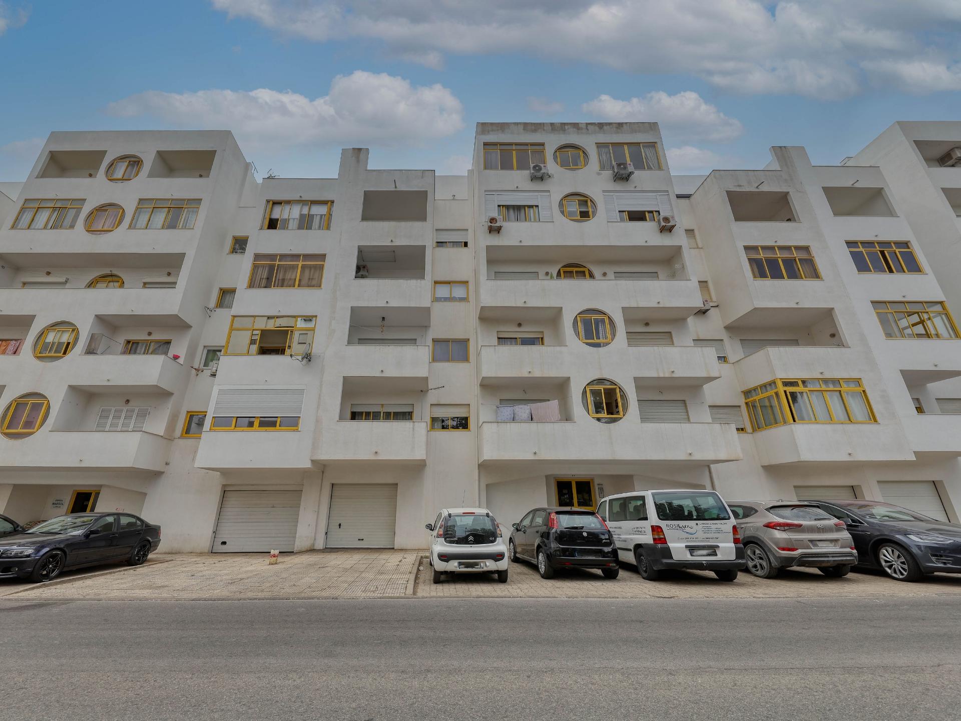 QUARTEIRA - Apartamento T1+1 próximo da praia