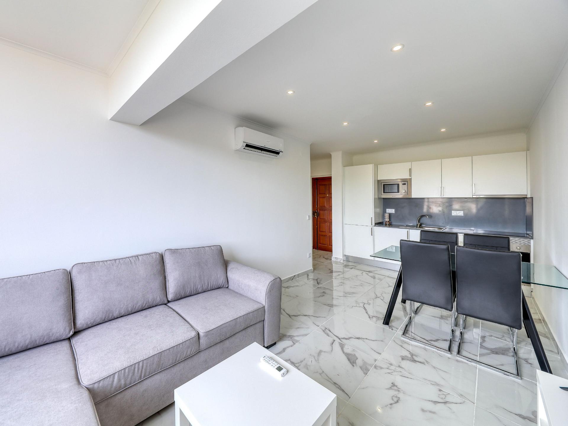 QUARTEIRA - Apartamento T1+1 próximo da praia