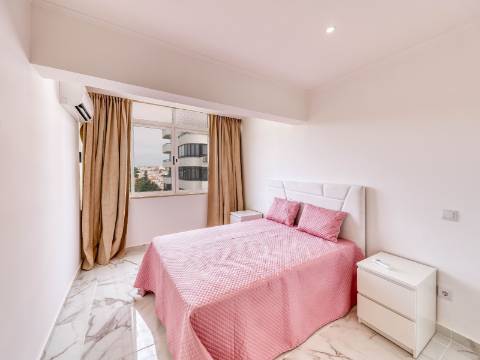 QUARTEIRA - Apartamento T1+1 próximo da praia