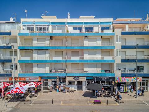Arrecadação / Armazém - Avenida Infante Sagres, Quarteira