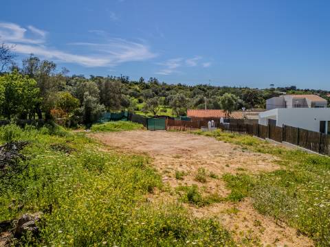 LOULÉ - Terreno para construção