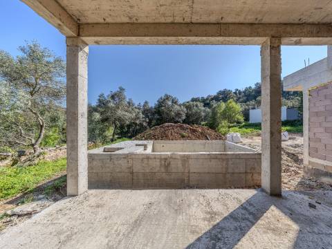 LOULÉ - Moradia T3 com piscina em construção