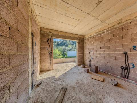 LOULÉ - Moradia T3 com piscina em construção