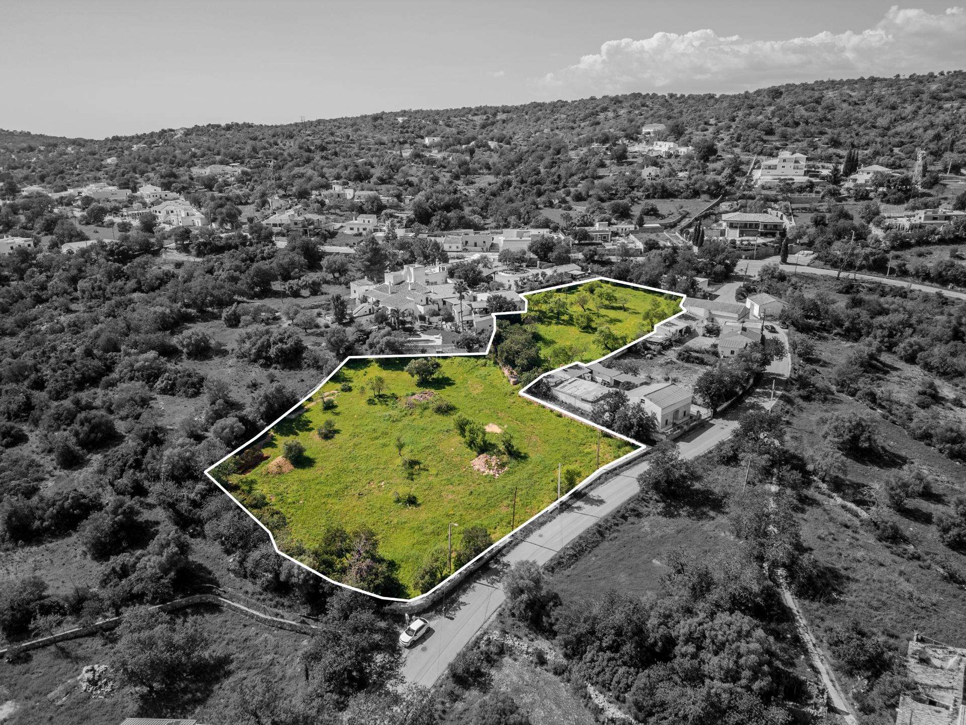 Loulé, Quinta da Eira - Terreno de 7.700m² com PIP Aprovado para Moradia de 450m²