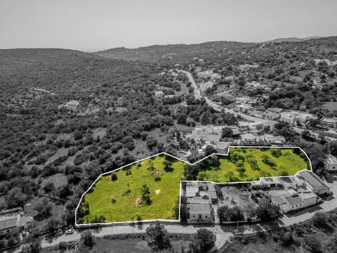 Loulé, Quinta da Eira - Terreno de 7.700m² com PIP Aprovado para Moradia de 450m²