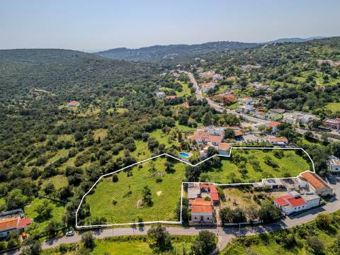 Loulé, Quinta da Eira - Terreno de 7.700m² com PIP Aprovado para Moradia de 450m²