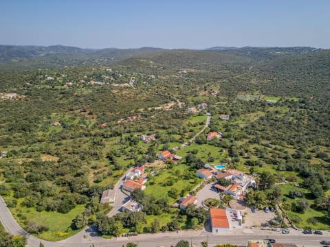 Loulé, Quinta da Eira - Terreno de 7.700m² com PIP Aprovado para Moradia de 450m²