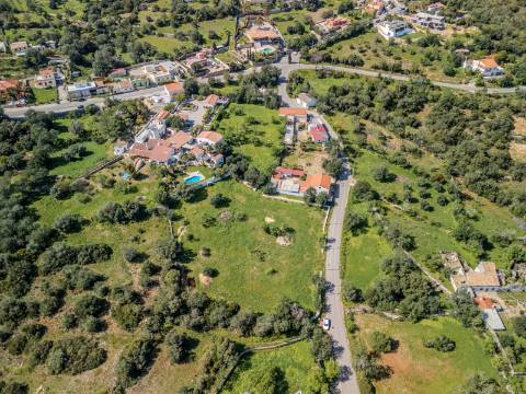 Loulé, Quinta da Eira - Terreno de 7.700m² com PIP Aprovado para Moradia de 450m²