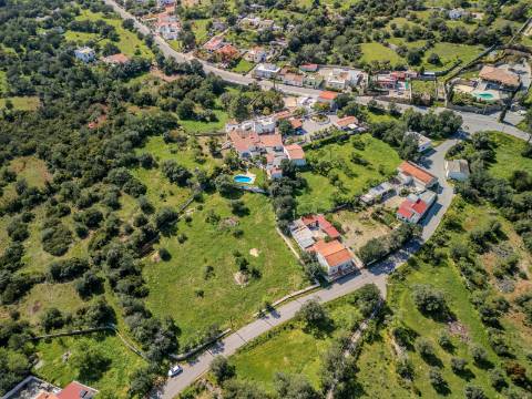 Loulé, Quinta da Eira - Terreno de 7.700m² com PIP Aprovado para Moradia de 450m²
