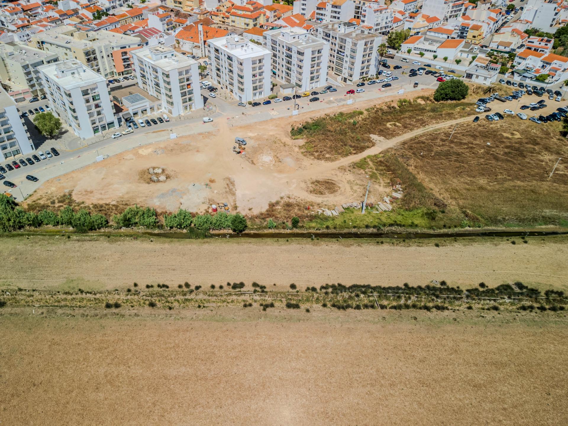 Lagoa - Terreno para construção