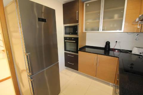Albufeira - Moradia em Banda renovada T2+1 com piscina e garagem