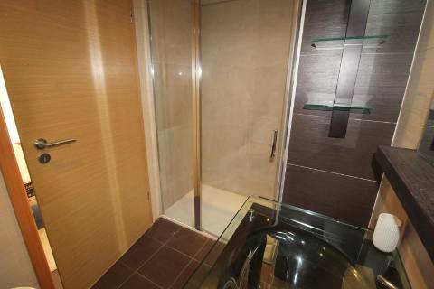 Albufeira - Moradia em Banda renovada T2+1 com piscina e garagem