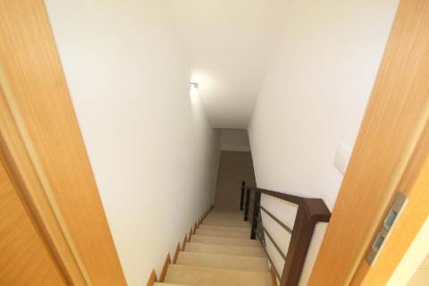 Albufeira - Moradia em Banda renovada T2+1 com piscina e garagem