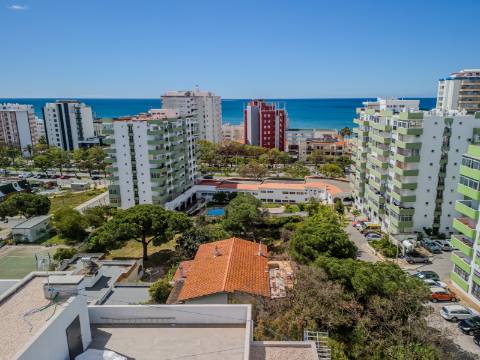 Quarteira - Terreno urbano permite a construção de 46 apartamentos