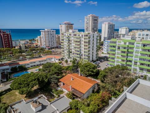 Quarteira - Terreno urbano permite a construção de 46 apartamentos