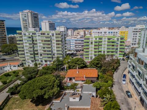 Quarteira - Terreno urbano permite a construção de 46 apartamentos