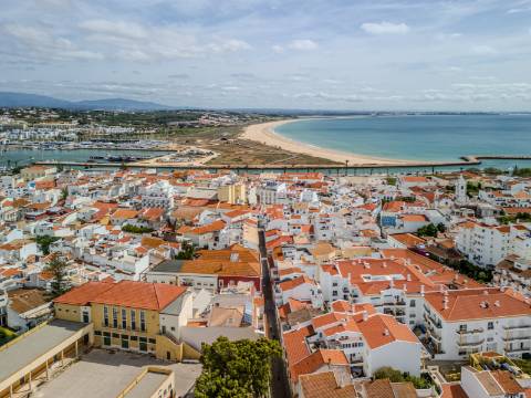 Lagos - Guest House com 8 Quartos em Pleno Centro Histórico