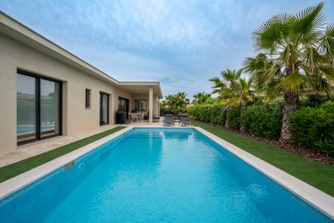 Faro - Moradia Térrea T3 de Luxo com Piscina Privada | Junto à Ria Formosa