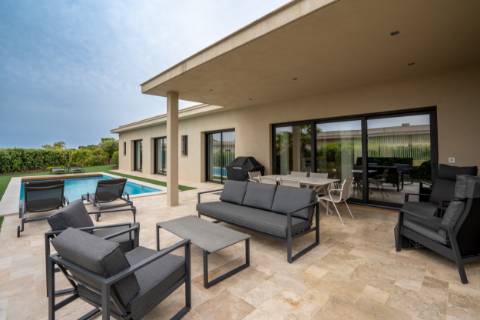 Faro - Moradia Térrea T3 de Luxo com Piscina Privada | Junto à Ria Formosa