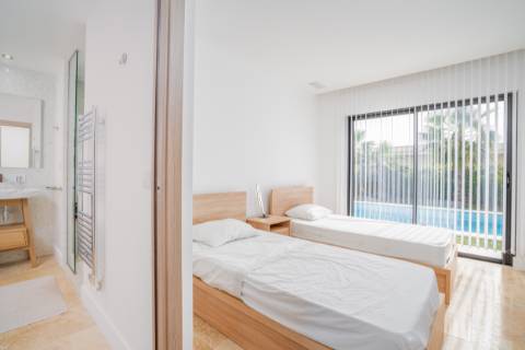 Faro - Moradia Térrea T3 de Luxo com Piscina Privada | Junto à Ria Formosa