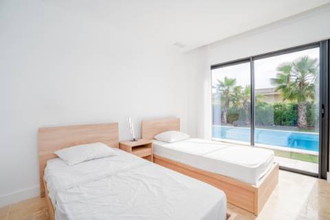 Faro - Moradia Térrea T3 de Luxo com Piscina Privada | Junto à Ria Formosa