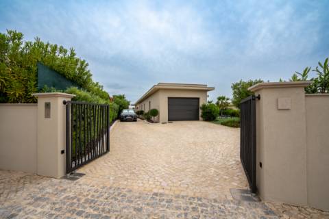 Faro - Moradia Térrea T3 de Luxo com Piscina Privada | Junto à Ria Formosa