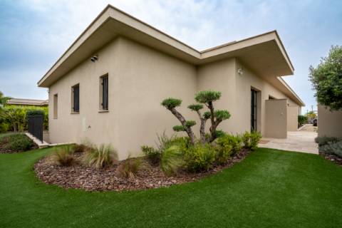 Faro - Moradia Térrea T3 de Luxo com Piscina Privada | Junto à Ria Formosa