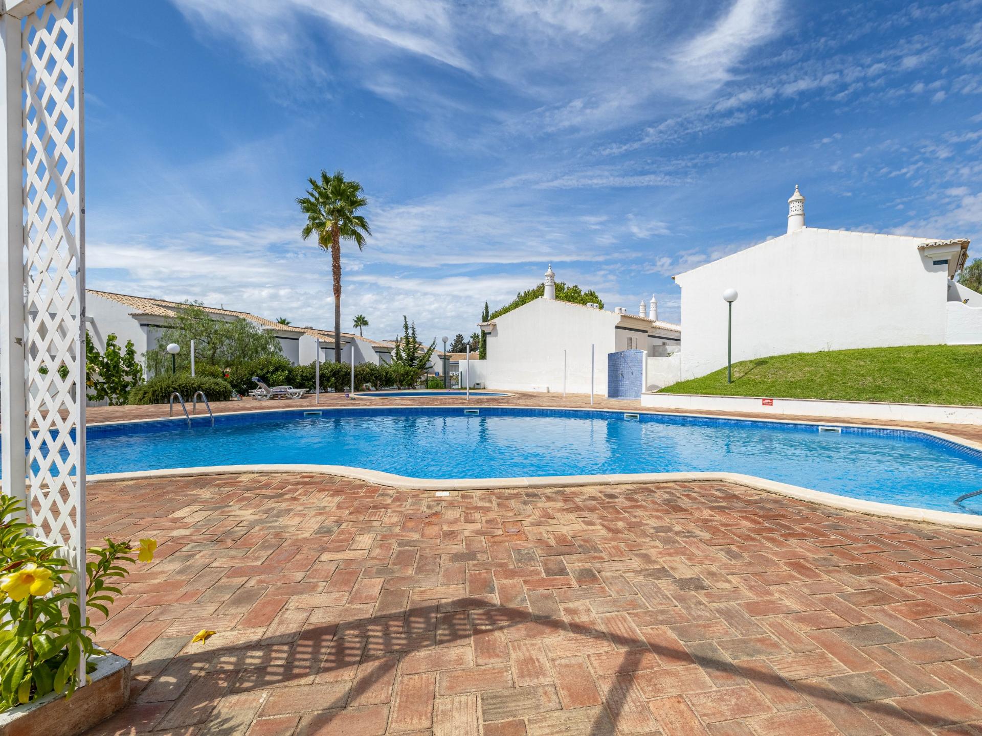 VILAMOURA - Moradia T2 em condomínio privado com piscina
