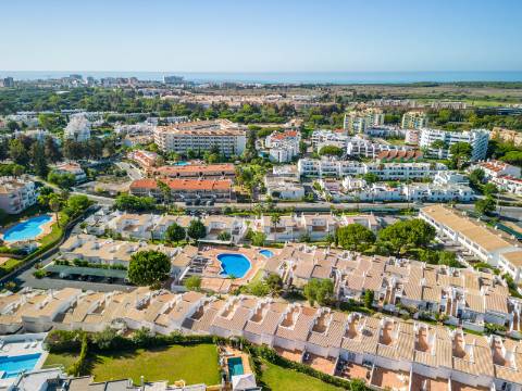 VILAMOURA - Moradia T2 em condomínio privado com piscina