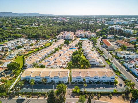 VILAMOURA - Moradia T2 em condomínio privado com piscina