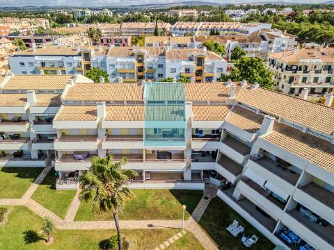 Vilamoura - T3 perto da Marina em condomínio com Piscina