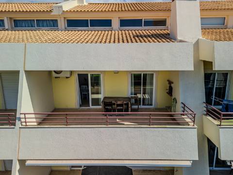 Vilamoura - T3 perto da Marina em condomínio com Piscina
