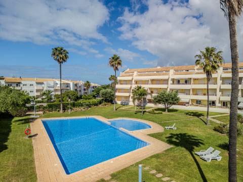Vilamoura - T3 perto da Marina em condomínio com Piscina
