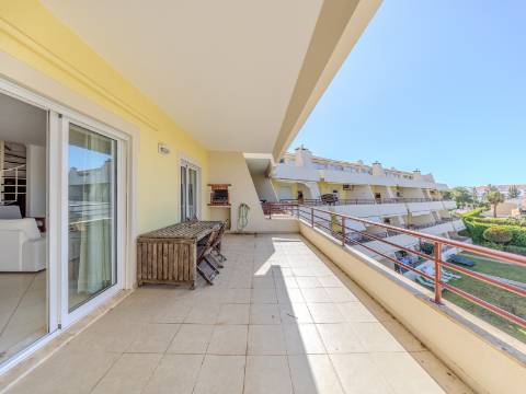 Vilamoura - T3 perto da Marina em condomínio com Piscina
