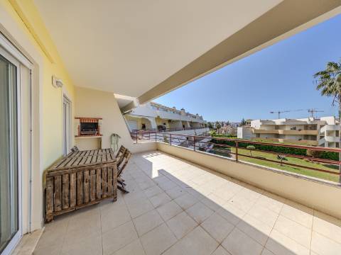 Vilamoura - T3 perto da Marina em condomínio com Piscina